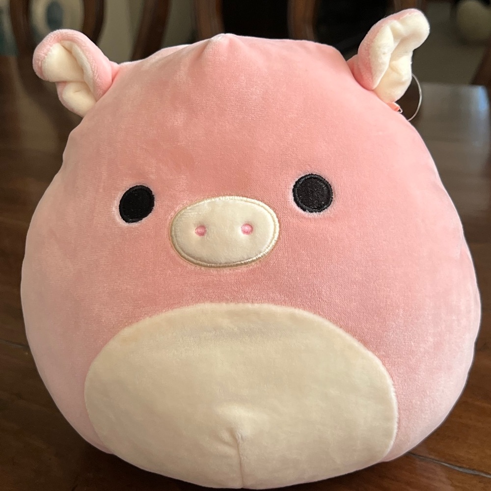 Peter Squishmallow